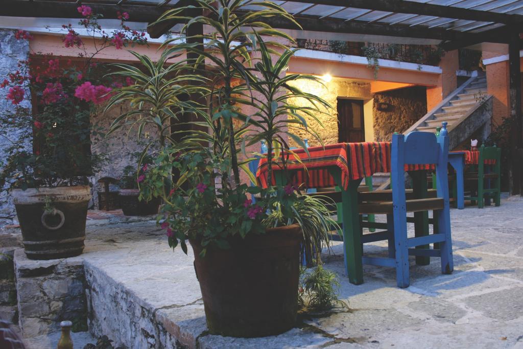 Hotel La Casa De Piedra Cuetzalán del Progreso Exterior photo